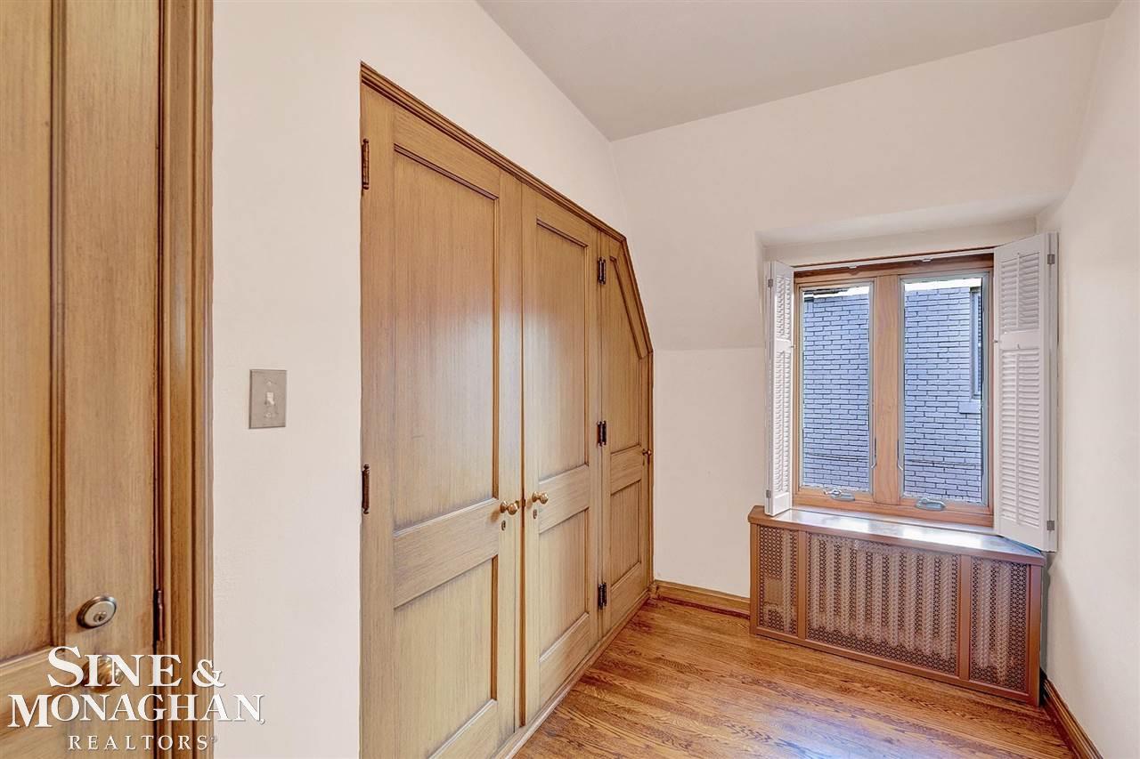 65 Moran Road Grosse Pointe Farms, MI 48236 - Photo 22 of 37