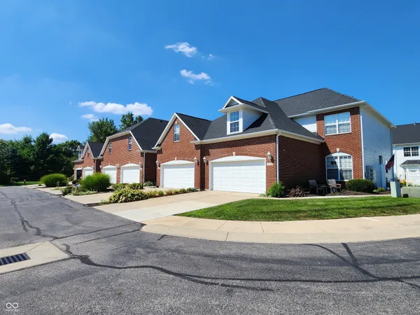 $309,000 | 16316 Meadowlands Lane, Westfield, IN 46074