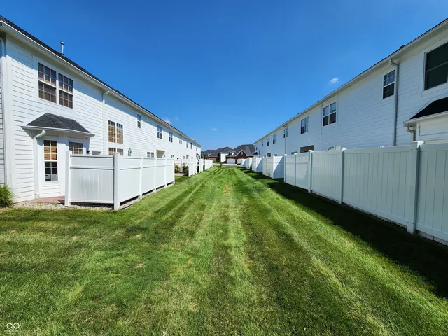 $309,995 | 16316 Meadowlands Lane, Westfield, IN 46074