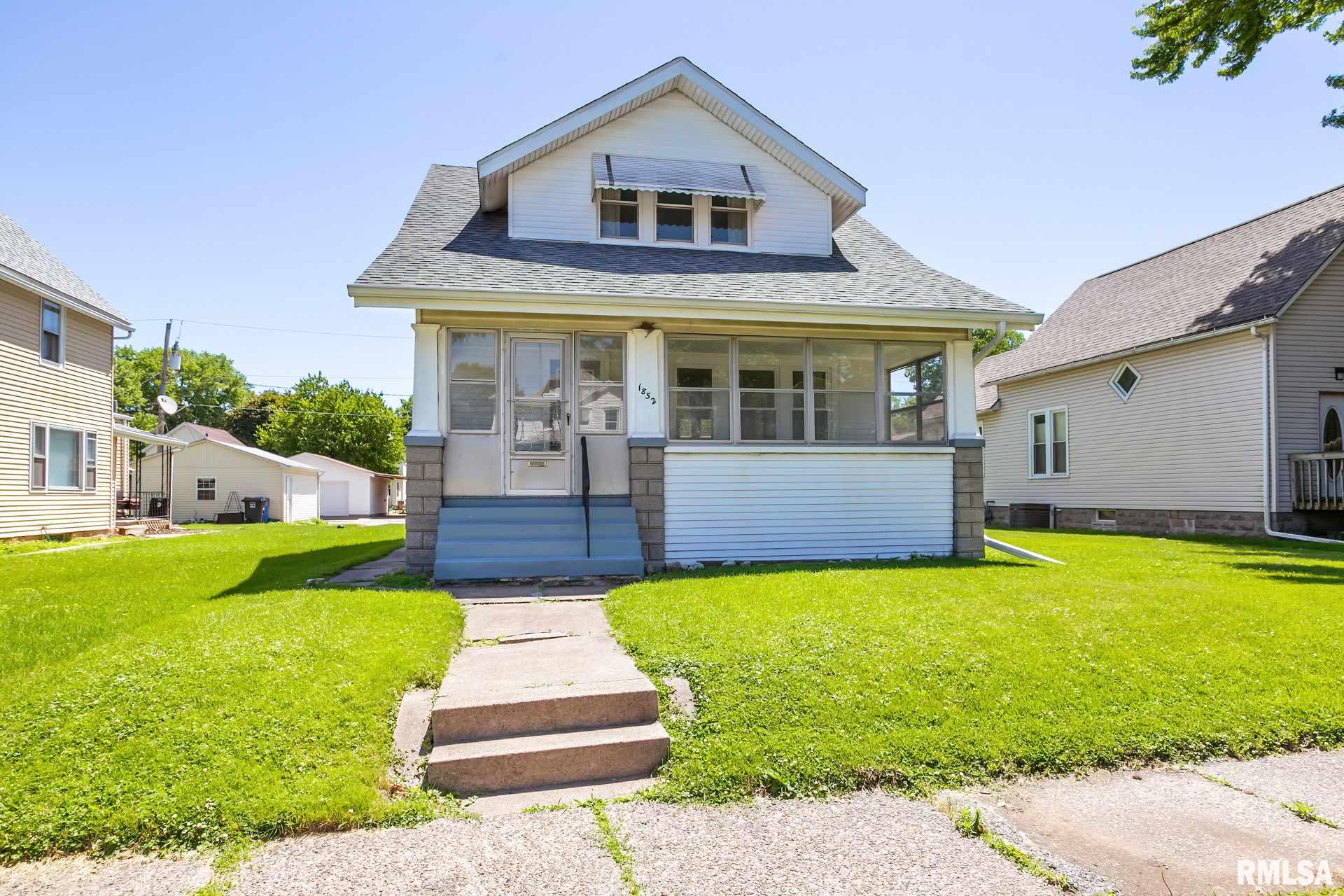 1852 3rd Street Moline, IL 61265 - Photo 1 of 30 Gallery Image 1