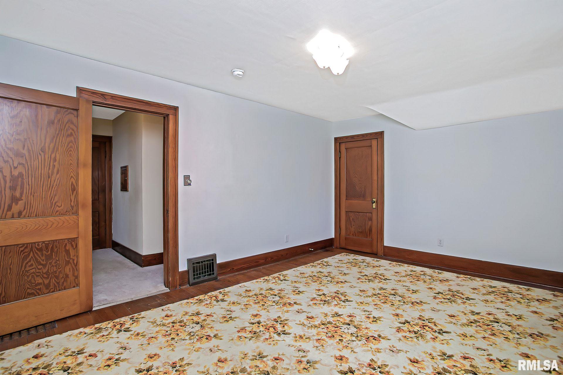 1852 3rd Street Moline, IL 61265 - Photo 14 of 30 Gallery Image 14
