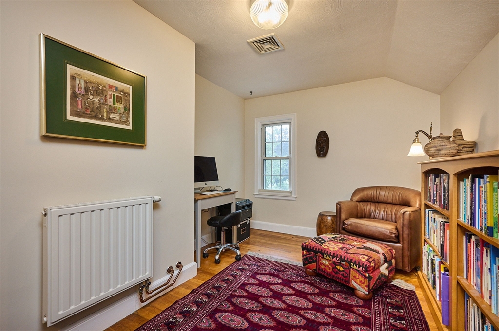 236 North Maple Street Northampton, MA 01062 - Photo 28 of 39