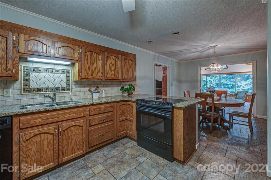 5416 Old Farm Road, Unit 9 Gastonia, NC 28056 - Photo 22 of 44 Gallery Image 22