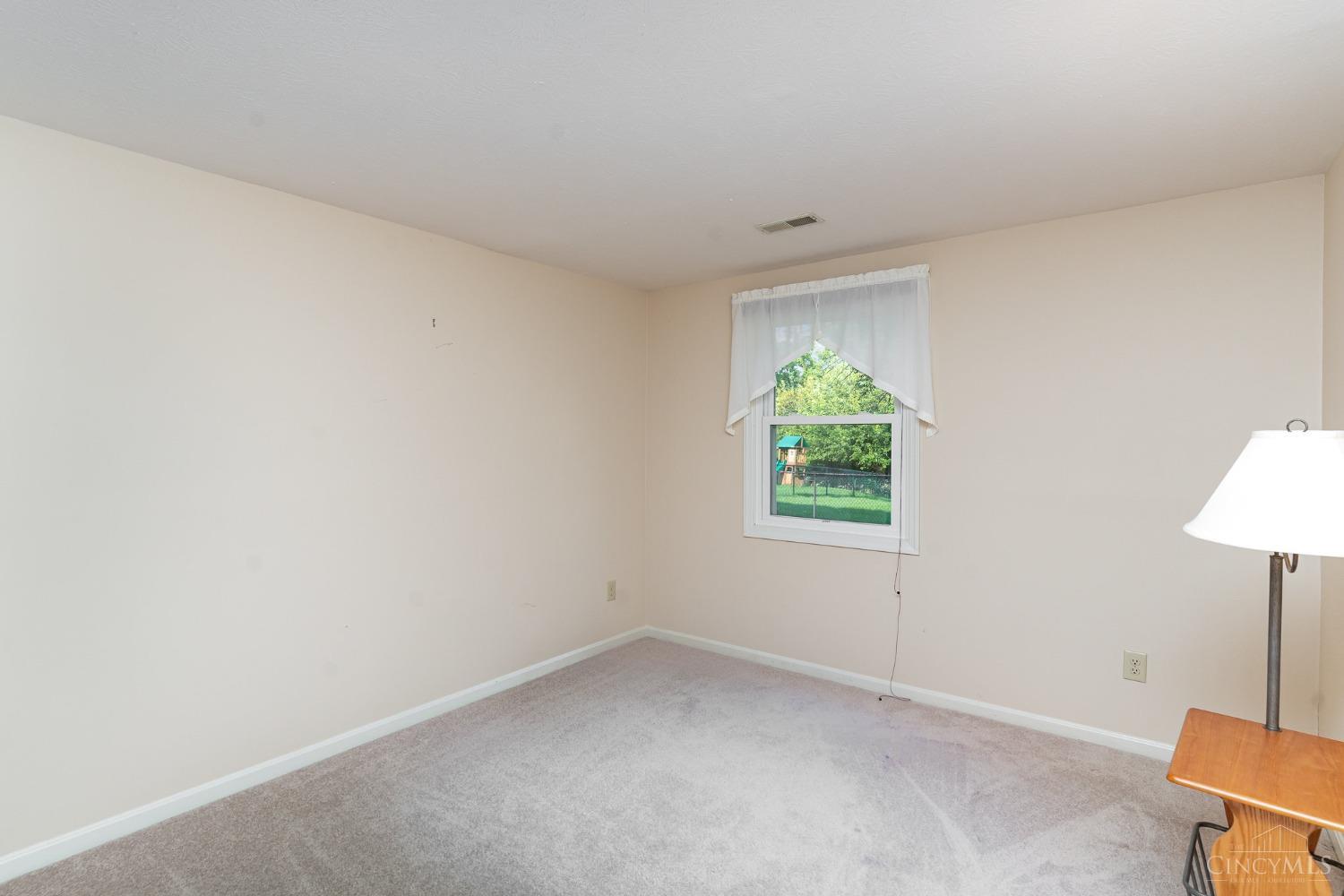 1277 Anderson Ferry Road Cincinnati, OH 45238 - Photo 14 of 22
