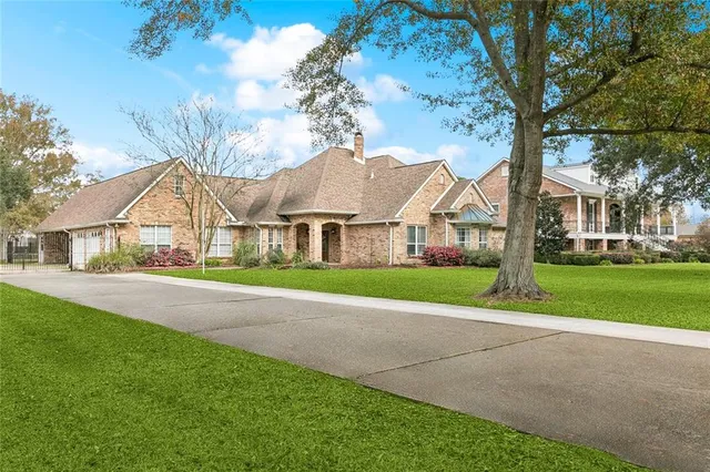 $685,000 | 65 Elmwood Drive, Destrehan, LA 70047