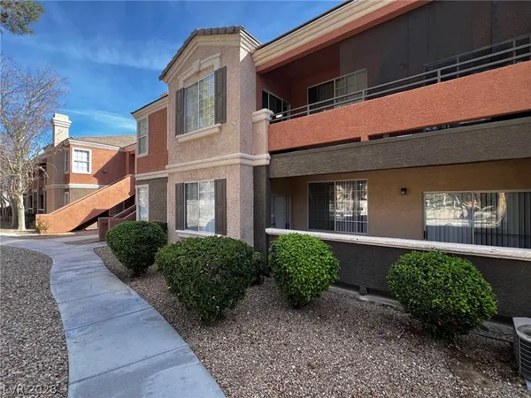 $1,700 | 1401 Seward Street, Unit 103, Las Vegas, NV 89128