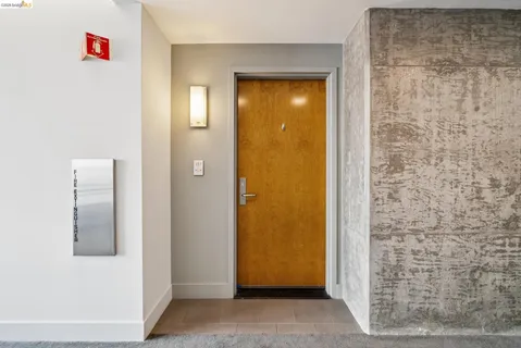 $599,000 | 6465 San Pablo Avenue, Unit 203, Oakland, CA 94608