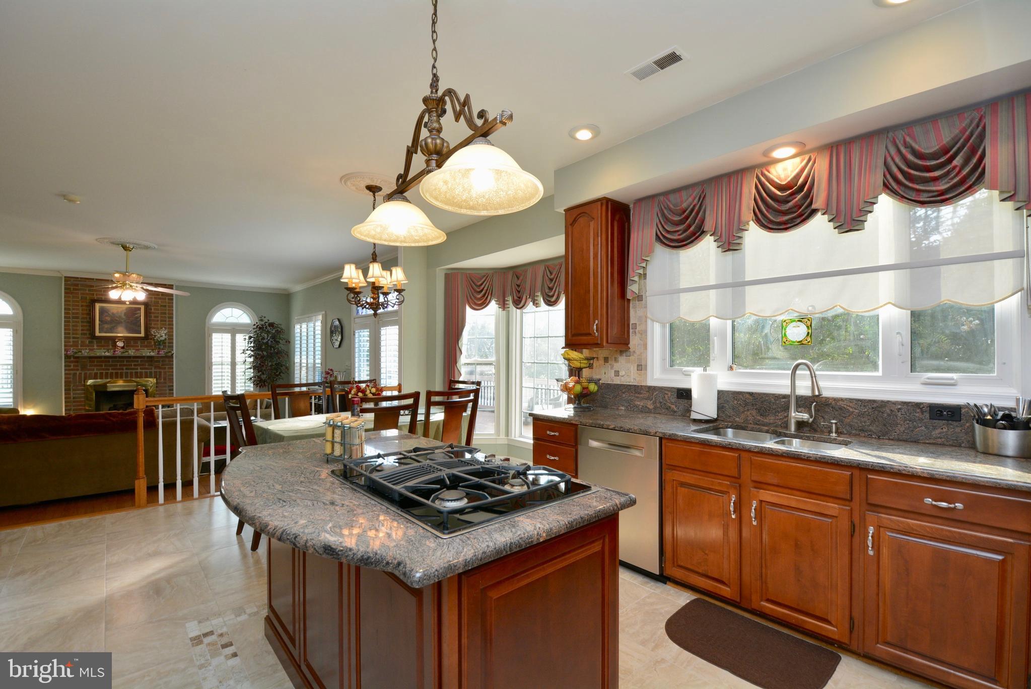 8529 Silverview Drive Lorton, VA 22079 - Photo 40 of 86 Kitchen with view of Family Room