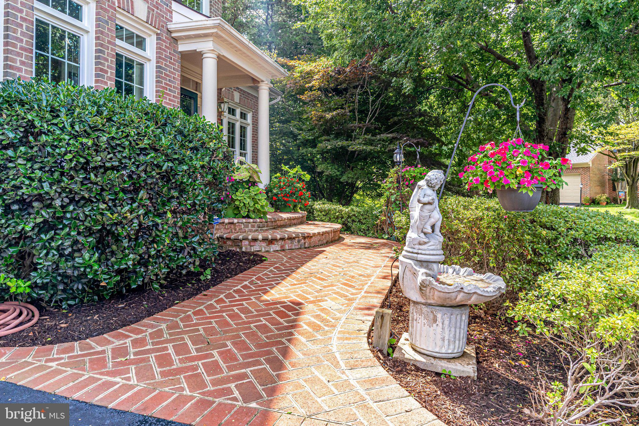 8529 Silverview Drive Lorton, VA 22079 - Photo 7 of 86 Brick Front Walk