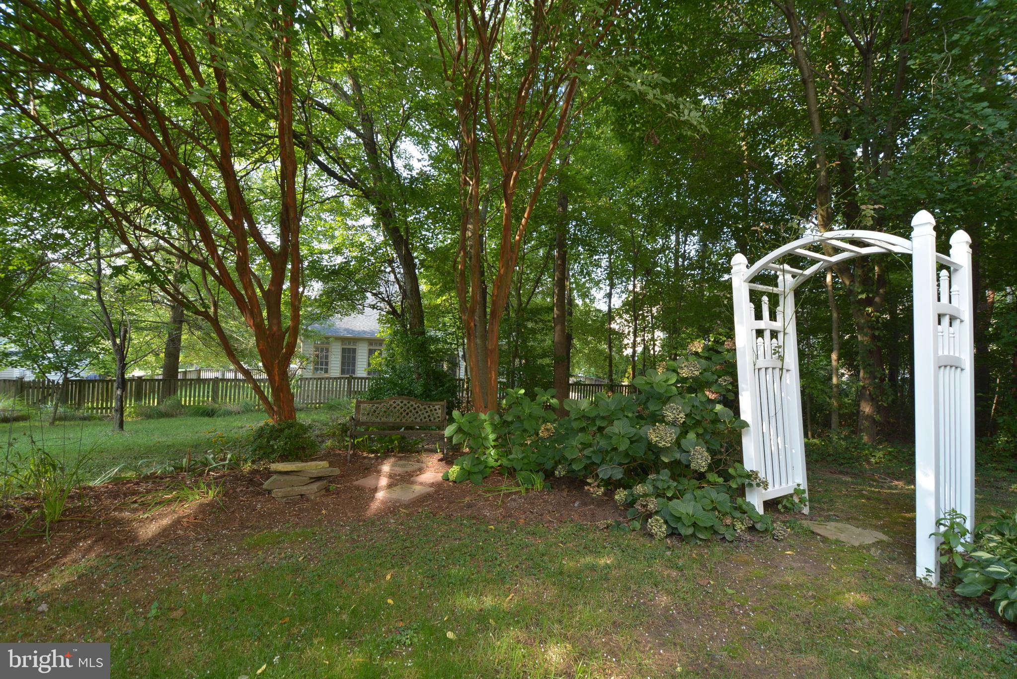 8529 Silverview Drive Lorton, VA 22079 - Photo 72 of 86 Backyard