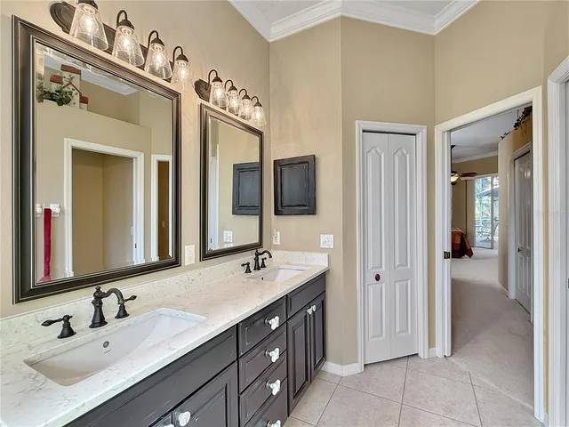 $600,000 | 711 Shadow Bay Way, Osprey, FL 34229