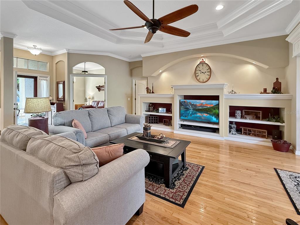 711 Shadow Bay Way Osprey, FL 34229 - Photo 3 of 59