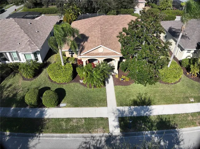 $600,000 | 711 Shadow Bay Way, Osprey, FL 34229