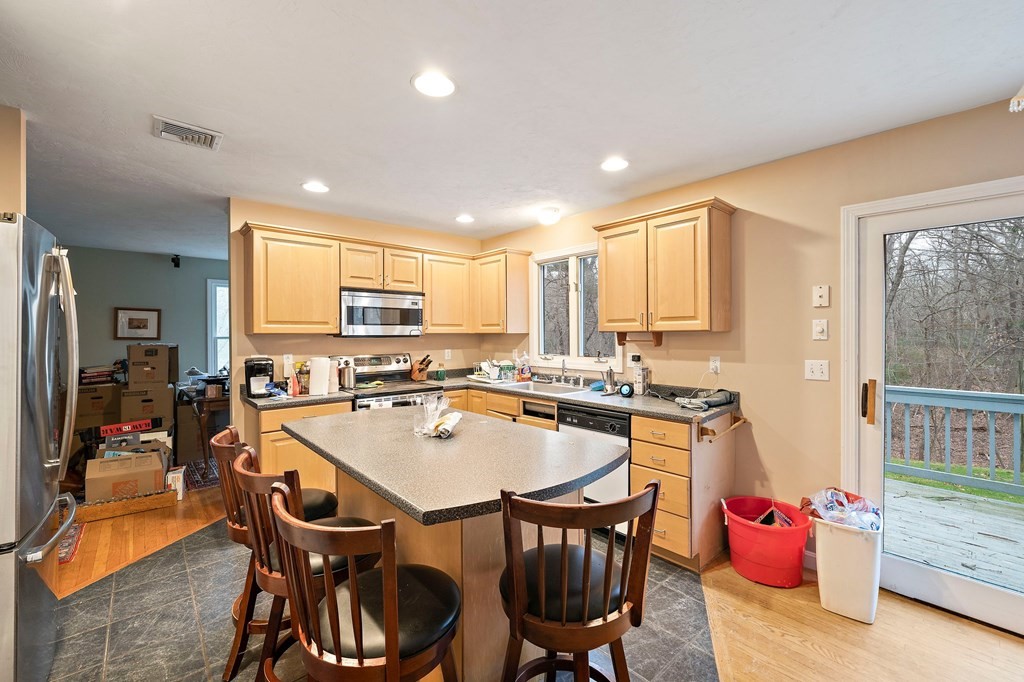 36 Farrar Farm Road Norwell, MA 02061 - Photo 3 of 30 Gallery Image 3
