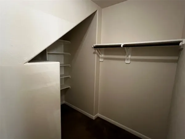 $2,800 | 10621 Sunflower Drive, Conroe, TX 77318