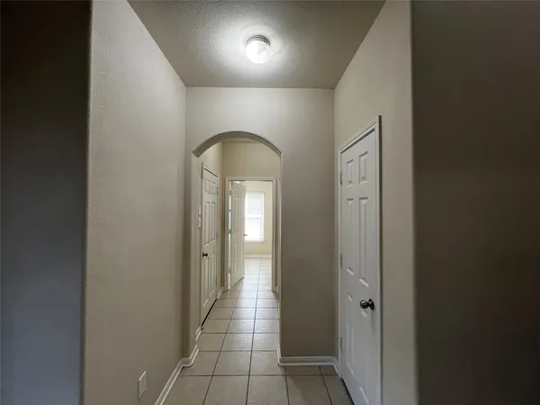 $2,800 | 10621 Sunflower Drive, Conroe, TX 77318