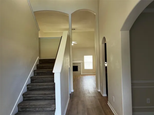 $2,800 | 10621 Sunflower Drive, Conroe, TX 77318