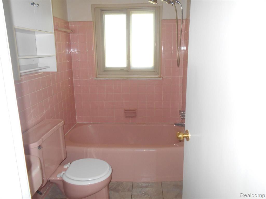 1127 Derby Road Birmingham, MI 48009 - Photo 14 of 18