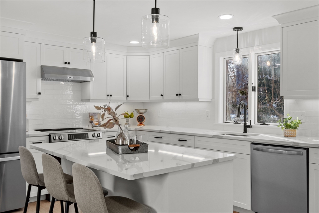 11 Wadsworth Road North Reading, MA 01864 - Photo 16 of 42 Gallery Image 16
