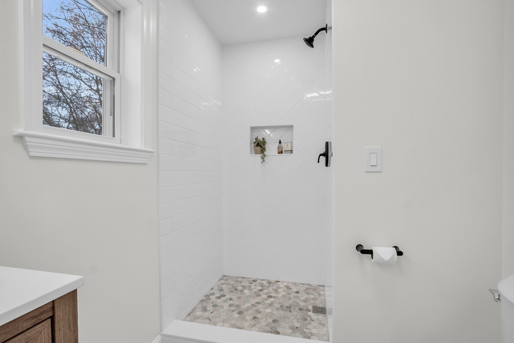 11 Wadsworth Road North Reading, MA 01864 - Photo 32 of 42 Gallery Image 32