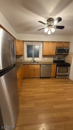 $2,900 | 10 Riverside Avenue, Unit 2, Lyndhurst, NJ 07071