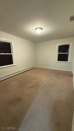 $2,900 | 10 Riverside Avenue, Unit 2, Lyndhurst, NJ 07071