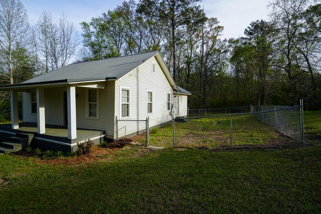 997 Butter And Egg Road Troy, AL 36081 - Photo 4 of 30