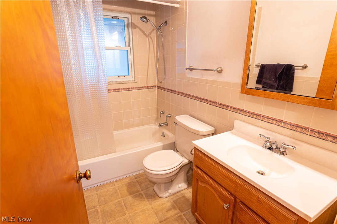 4400 Ridge Road Brooklyn, OH 44144 - Photo 7 of 20