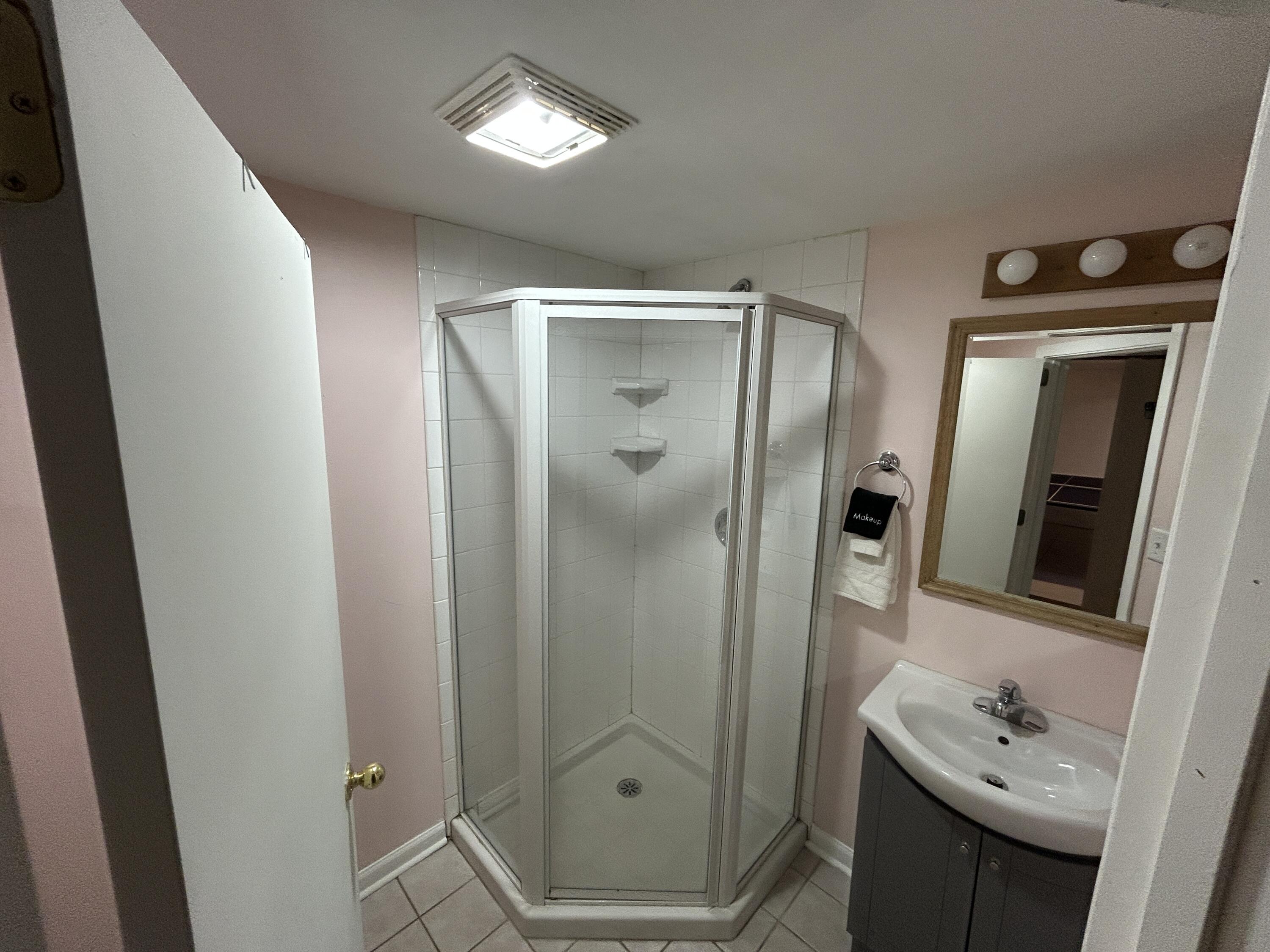 7301 Locust Avenue Gary, IN 46403 - Photo 17 of 33 3000x2250