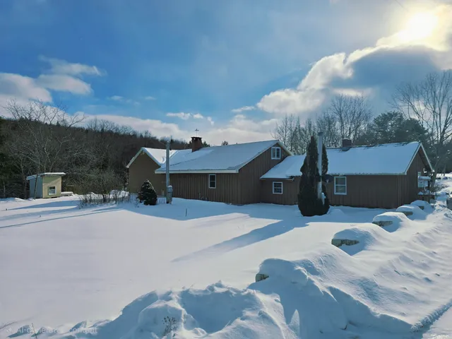 $241,000 | 14 McNeil Road, Sumner, ME 04292