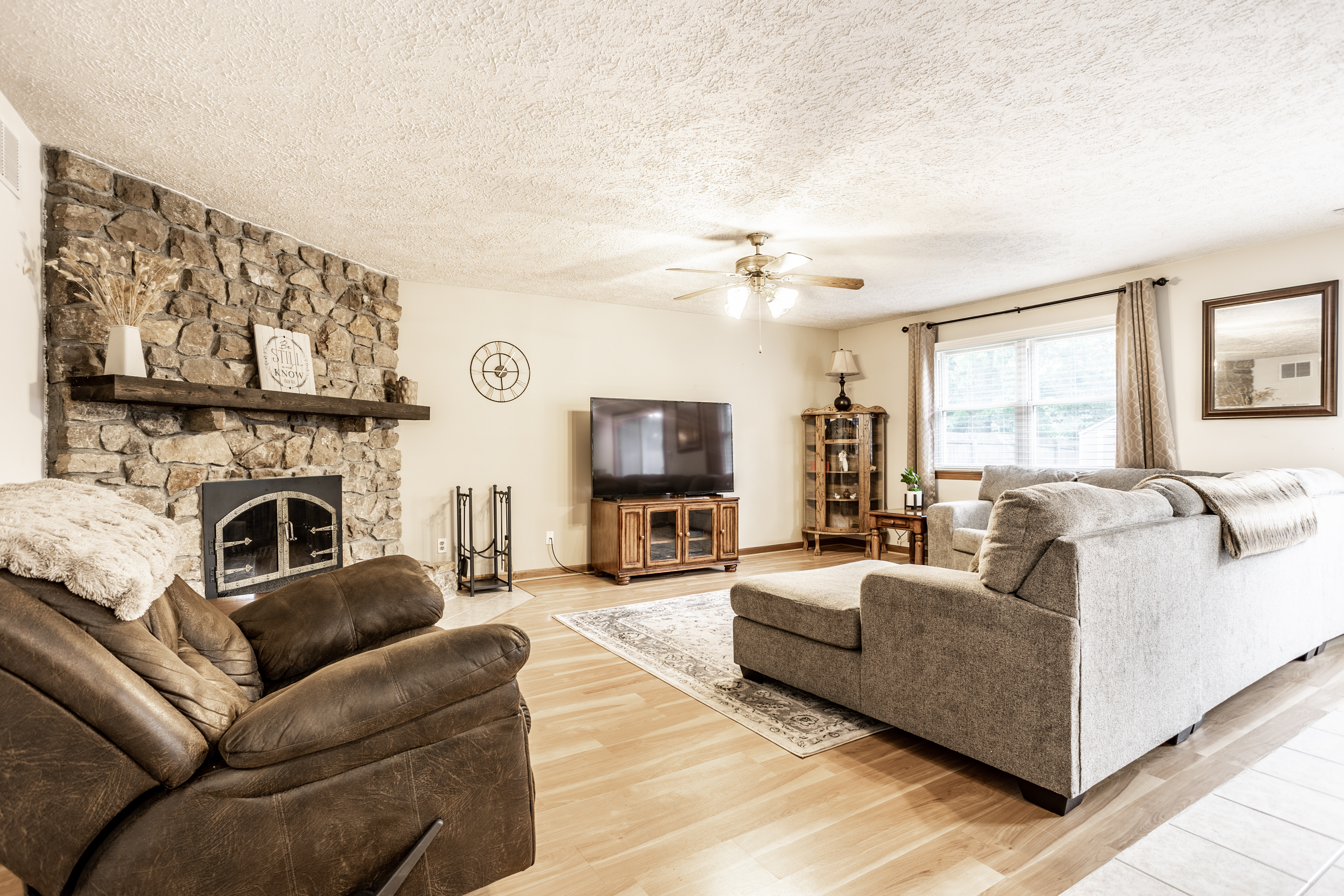 7637 Combs Road Indianapolis, IN 46237 - Photo 3 of 19 Gallery Image 3