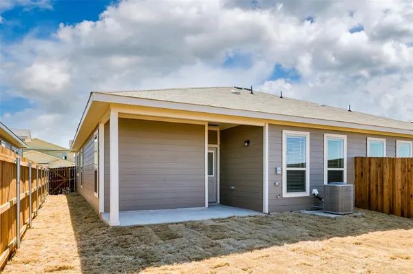 a view of entryway of house