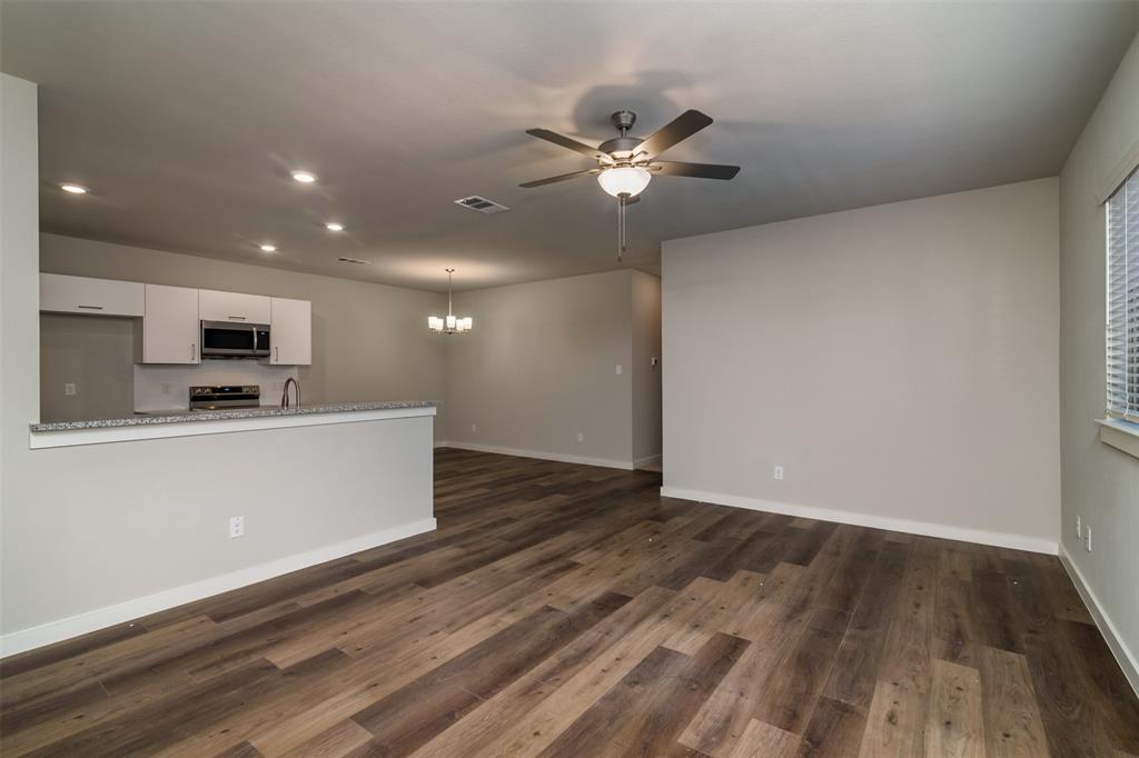 645 Fallow Drive Venus, TX 76084 - Photo 6 of 19