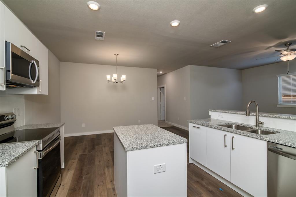 645 Fallow Drive Venus, TX 76084 - Photo 8 of 19