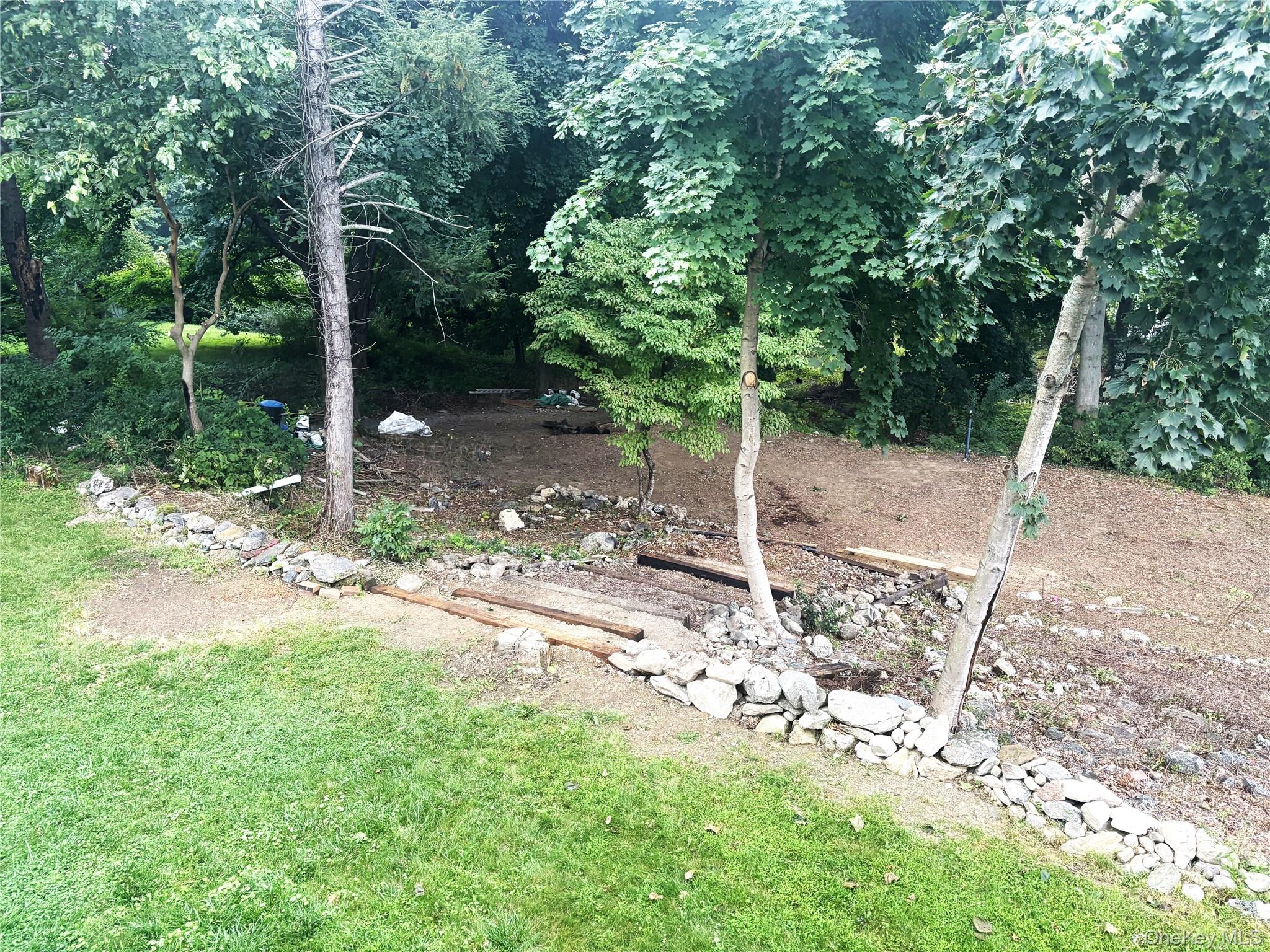 18 Robin Hill Road Poughkeepsie, NY 12603 - Photo 19 of 20 Lush yard with mature landscaping