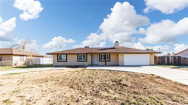 $410,000 | 21011 Ponca Road, Apple Valley, CA 92308