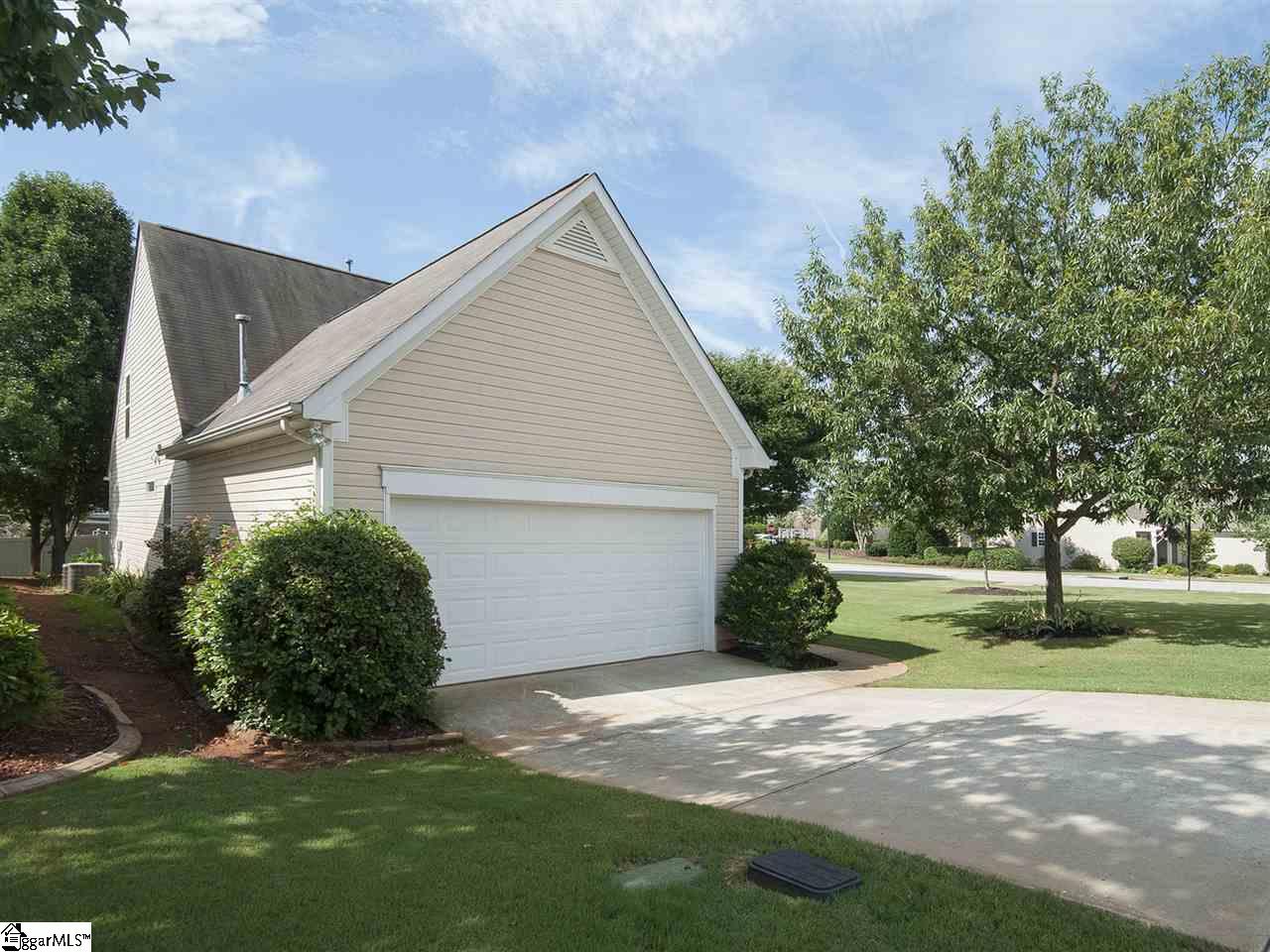 800 Medora Drive Greer, SC 29650 - Photo 34 of 36 Gallery Image 34