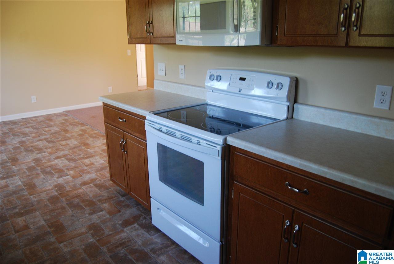 689 Bailey Road Weaver, AL 36277 - Photo 4 of 17 Gallery Image 4