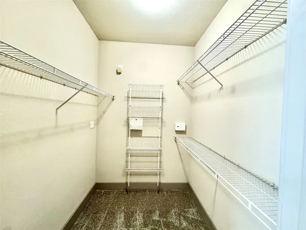 $1,695 | 3660 Richmond Avenue, Unit 322, Houston, TX 77046