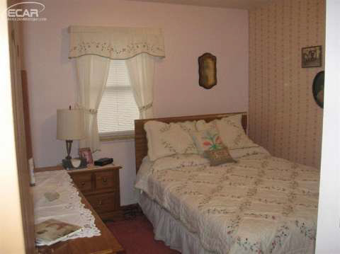 2194 South Nichols Road Lennon, MI 48449 - Photo 9 of 9 20433596-8.JPG