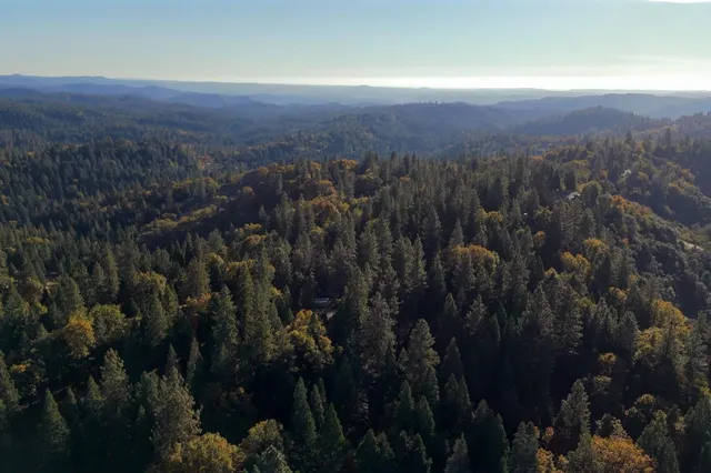 $384,900 | 5819 Lynx Trail, Pollock Pines, CA 95726