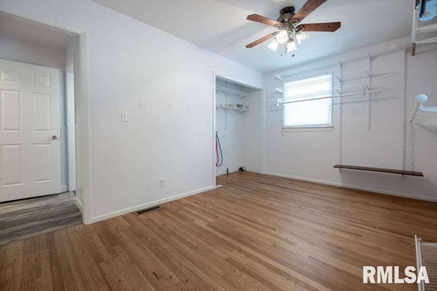 6142 North Hamilton Road Peoria, IL 61614 - Photo 21 of 49 Gallery Image 21