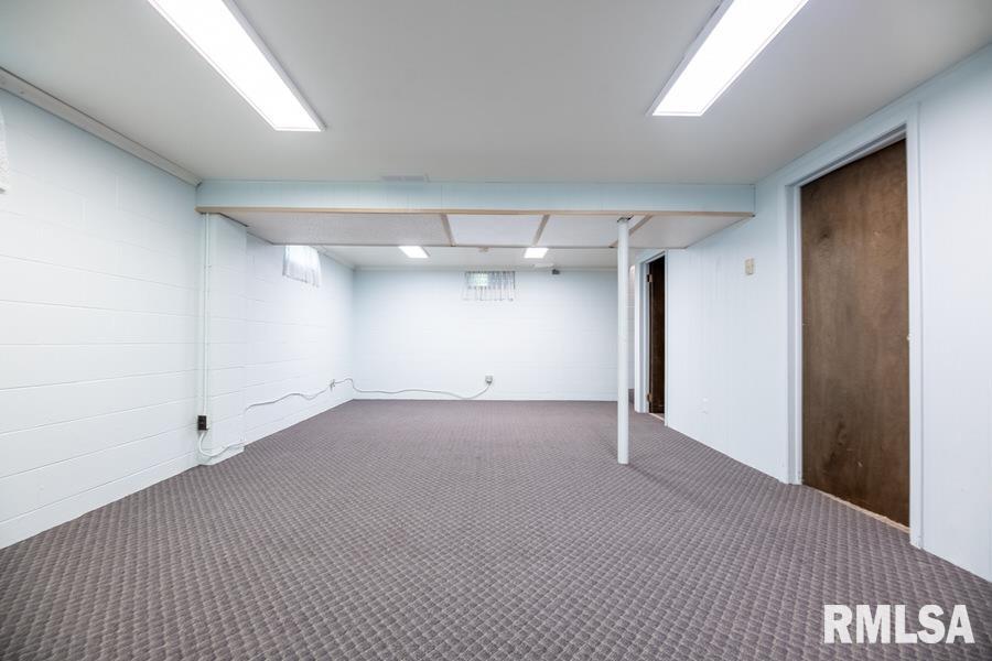 6142 North Hamilton Road Peoria, IL 61614 - Photo 28 of 49 Gallery Image 28