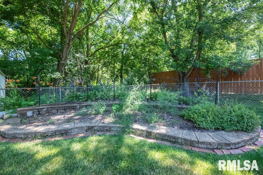 6142 North Hamilton Road Peoria, IL 61614 - Photo 41 of 49 Gallery Image 41