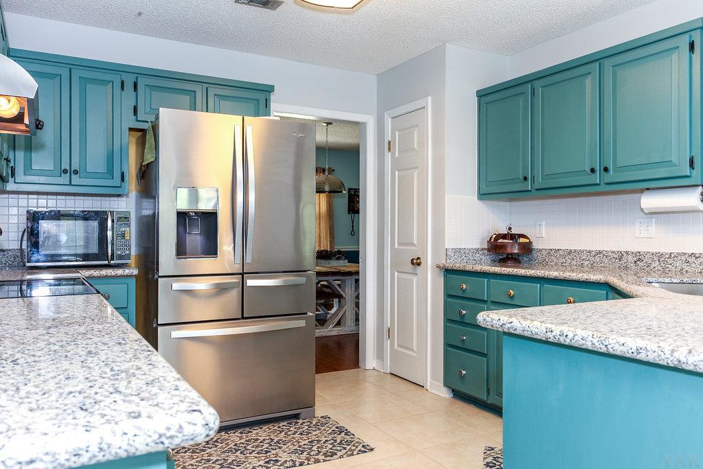 2950 Stefani Road Cantonment, FL 32533 - Photo 14 of 49 Brand new refrigerator + granite counters