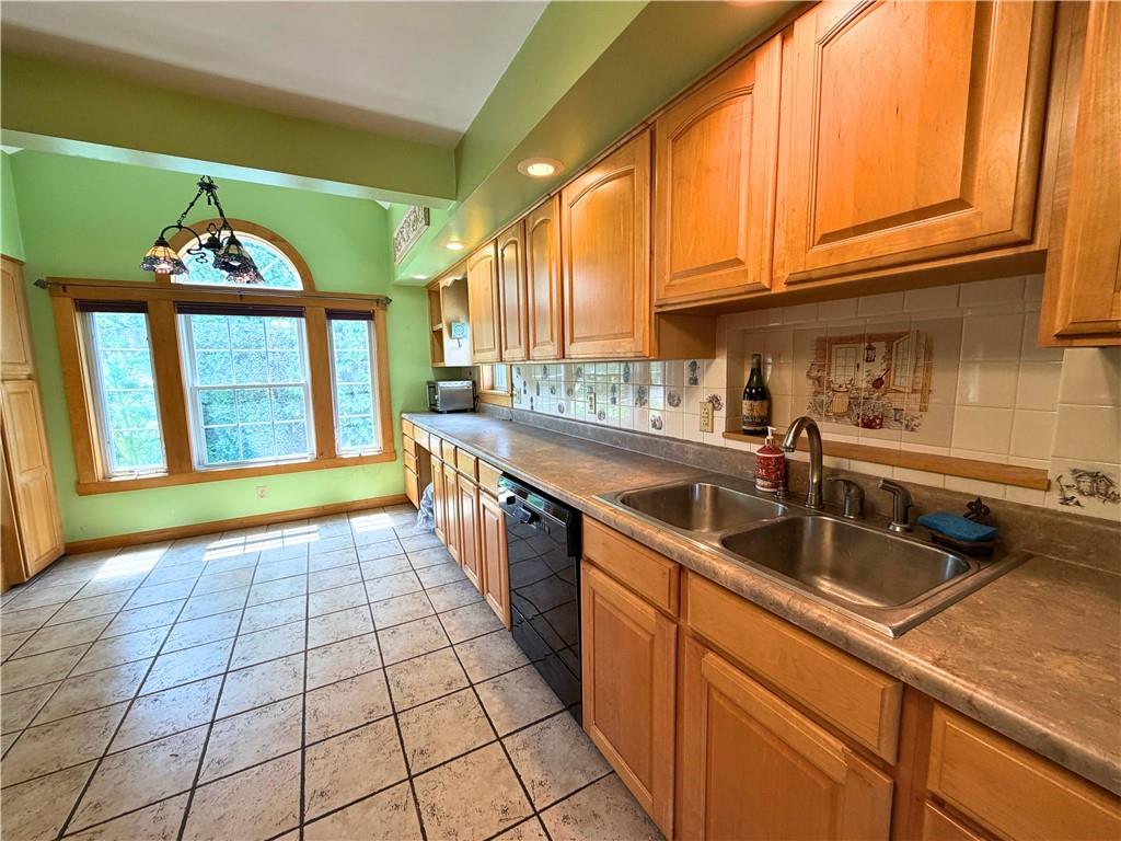 7 Bell Road Grove City, PA 16127 - Photo 12 of 27