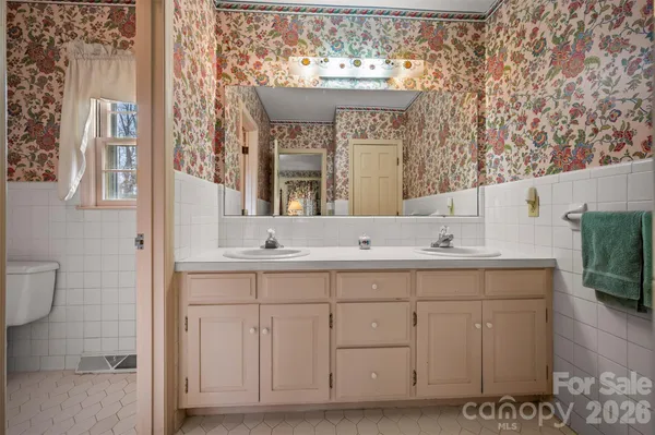 $400,000 | 277 Forest Hills Circle, Rutherfordton, NC 28139
