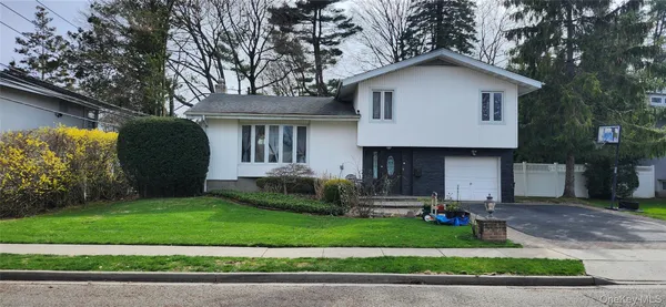 $1,090,000 | 43 Forest Drive, Jericho, NY 11753
