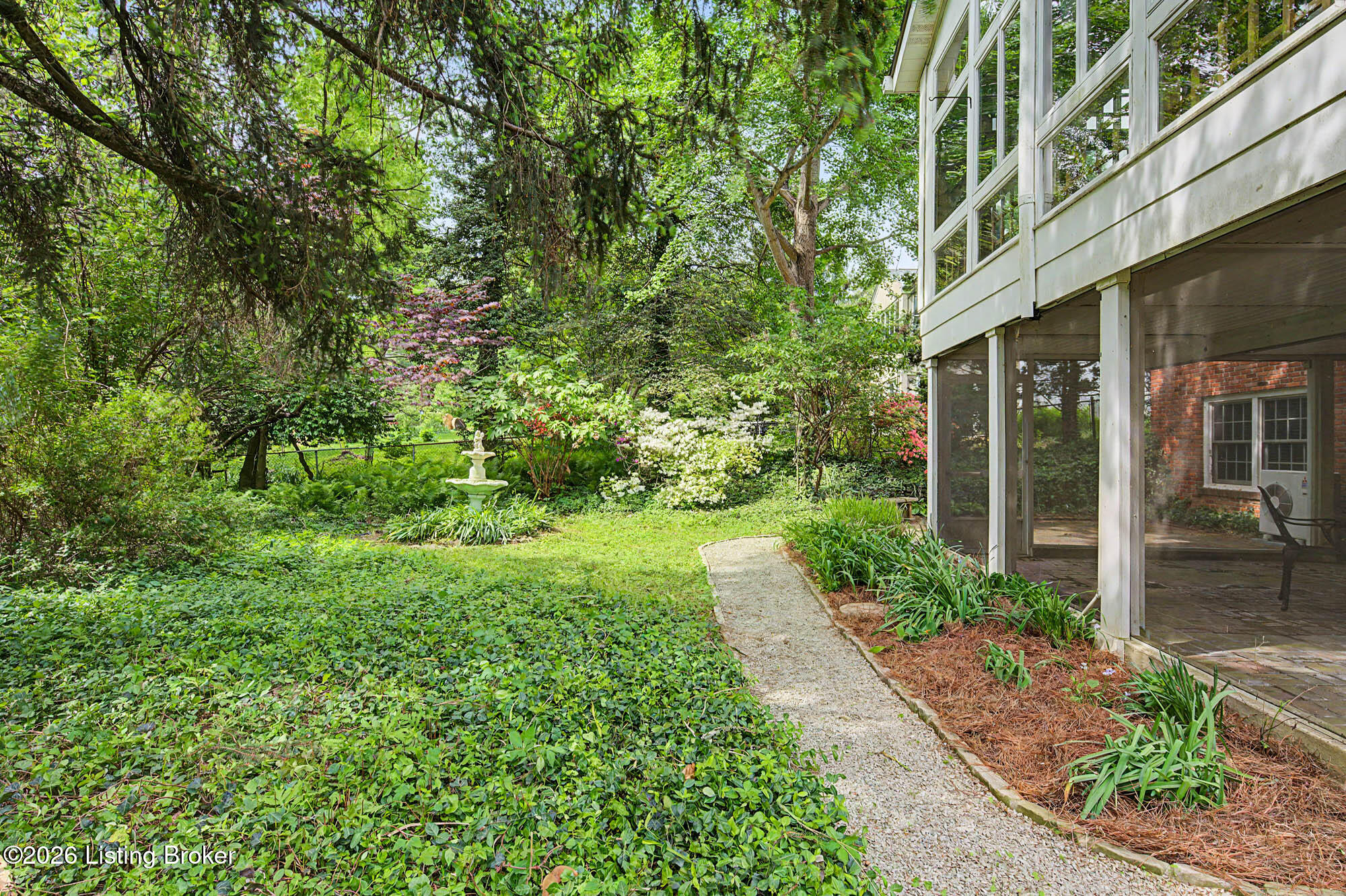 5402 Hempstead Road Louisville, KY 40207 - Photo 41 of 50 5402 Hempstead Rd-47