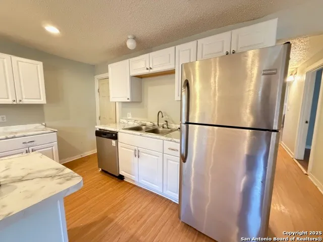 $1,250 | 816 Hays Street, San Antonio, TX 78202